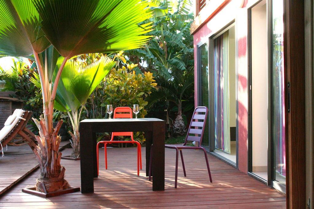 Caz Margouillat Villa L'Etang-Sale Exterior photo